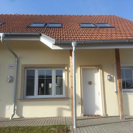 Apartman Garden ليدنيس المظهر الخارجي الصورة
